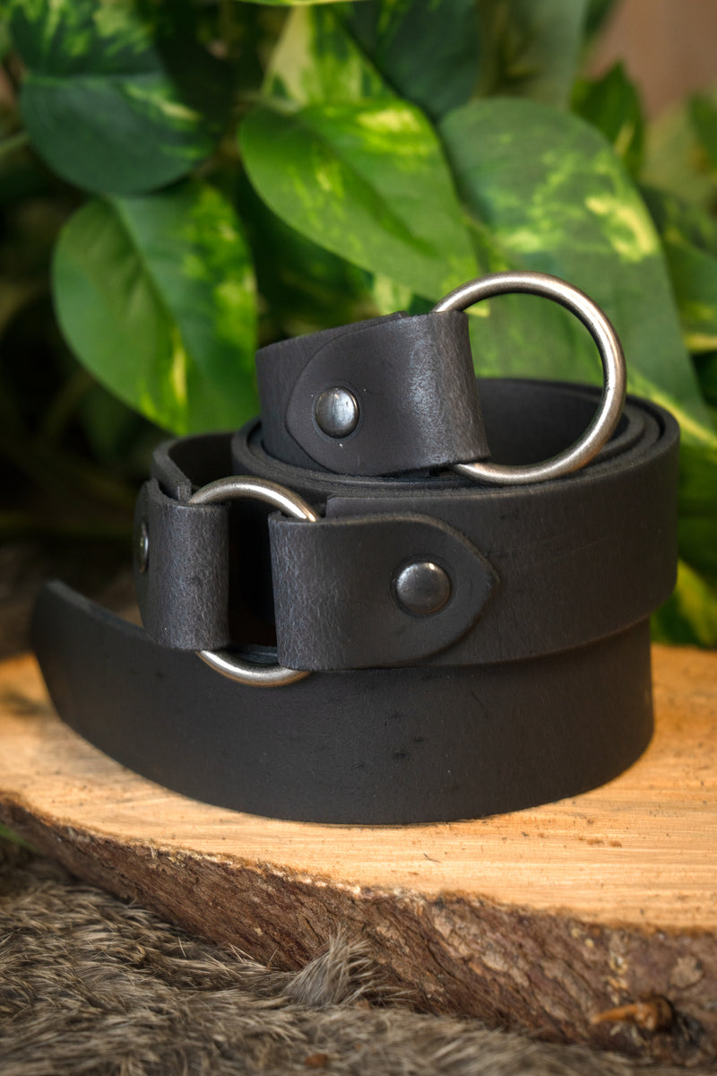 Cuir ceinture avec fermeture à anneaux, noir cuir fendu, 155 cm 