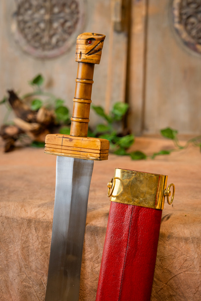 Parazonium, 1e eeuw n.Chr., semi-scherp