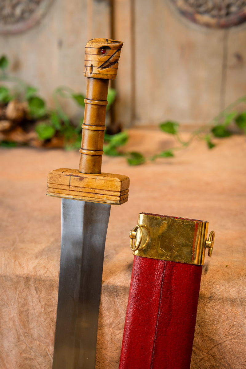 Parazonium, 1e eeuw n.Chr., semi-scherp