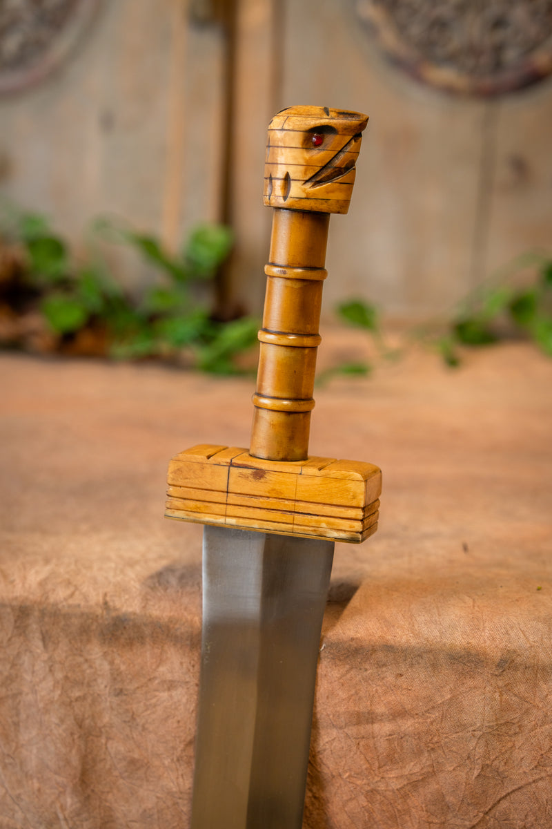 Parazonium, 1e eeuw n.Chr., semi-scherp