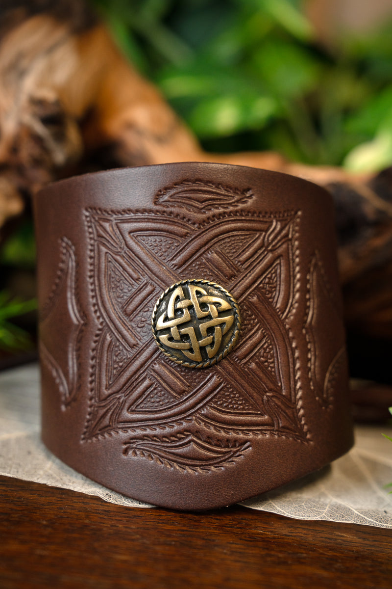 Celtas pulsera, marrón, cuero 