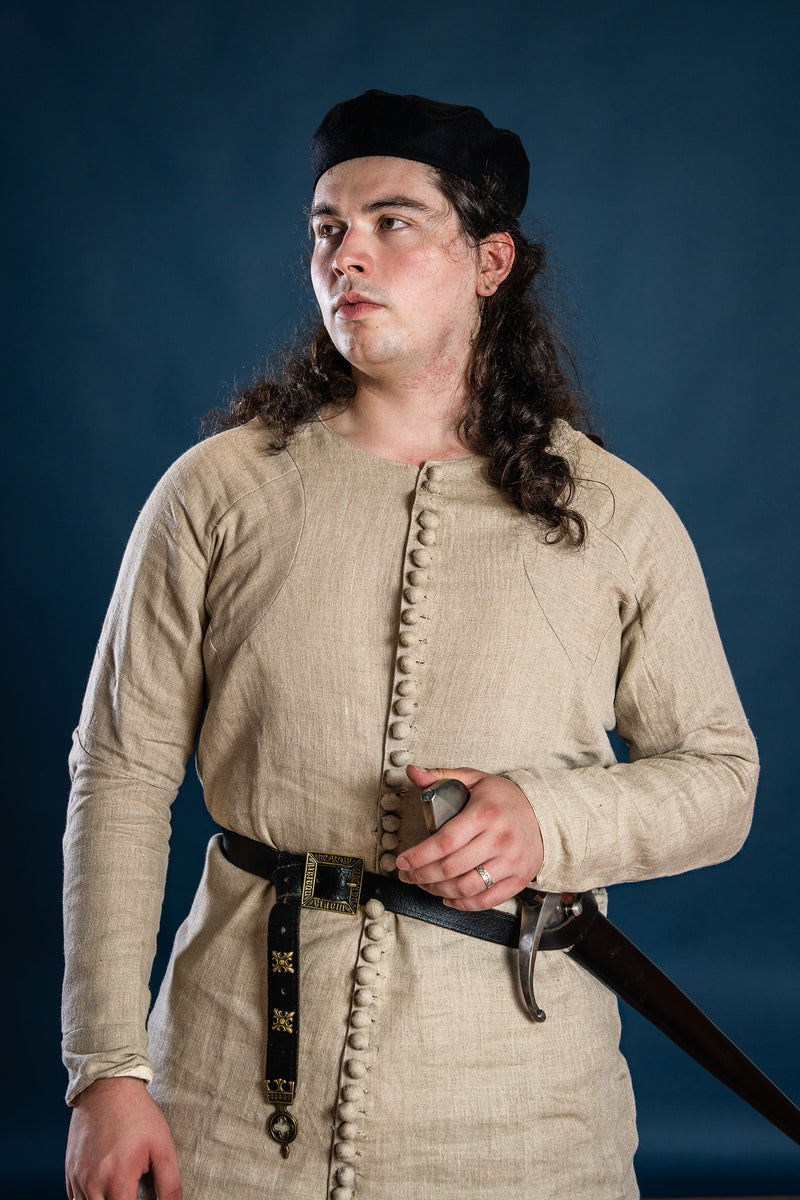 14de eeuwse pourpoint Charles de Blois, linnen, naturel