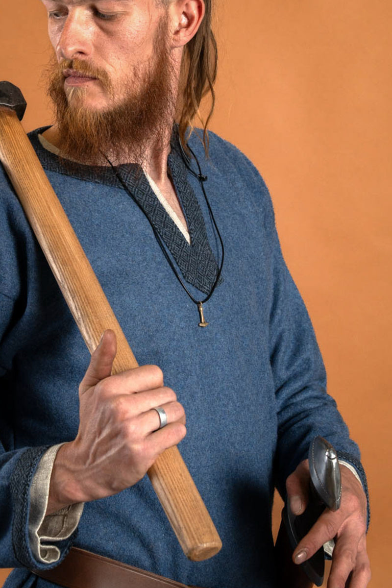 Haithabu Tors hammare, brons 