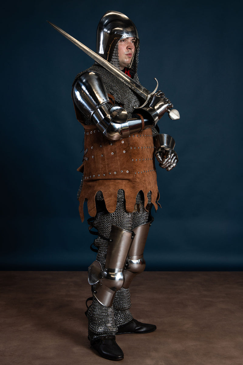 14th century bascinet with aventail flat rings round rivets, 2 mm (battle-ready)