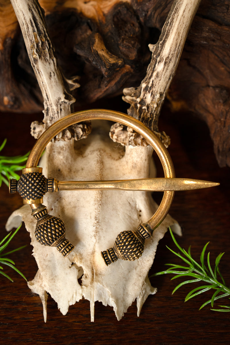 Wikinger -Distelfibula Klein, Bronze