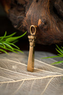 Slavisk hängsmycke Swiatowid, brons 