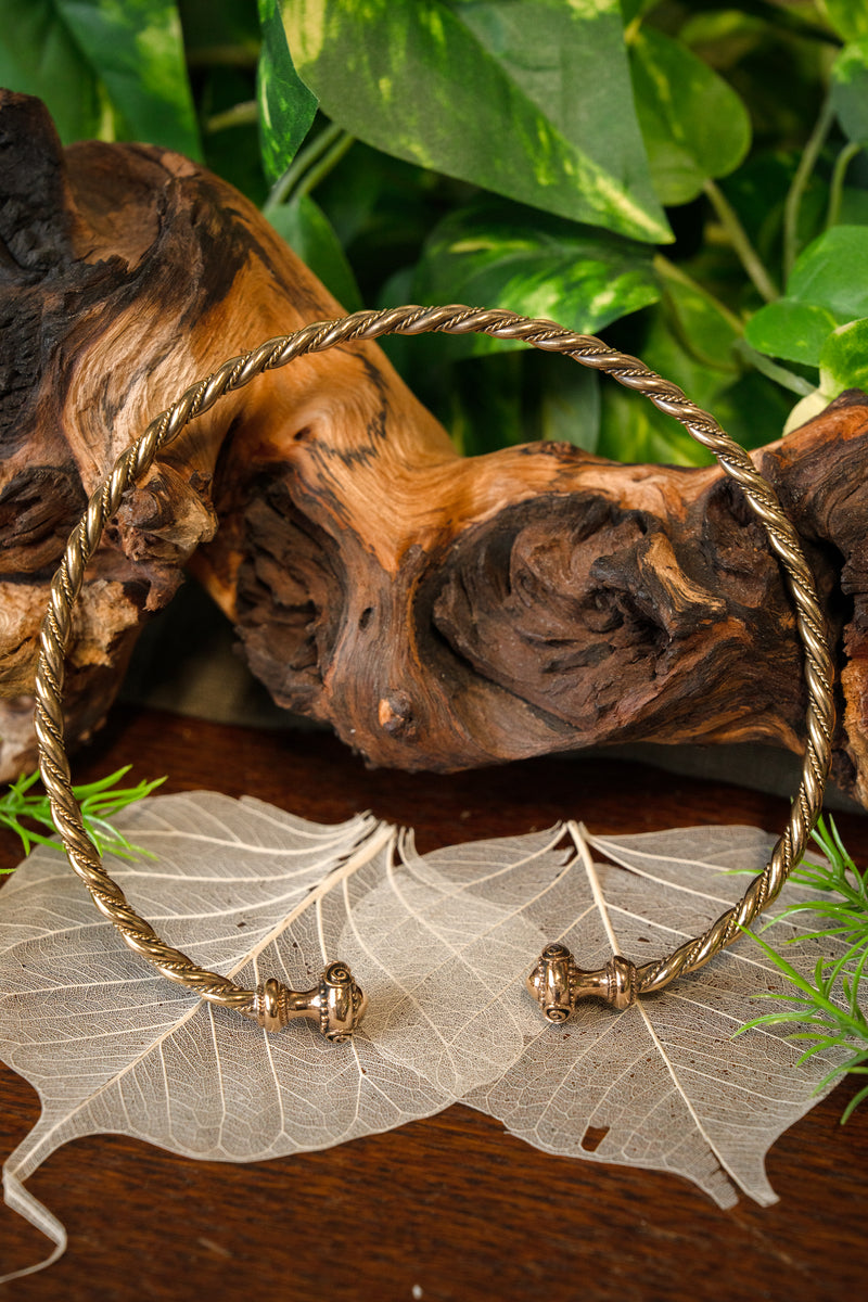 Gedraaide Gallische torc, messing