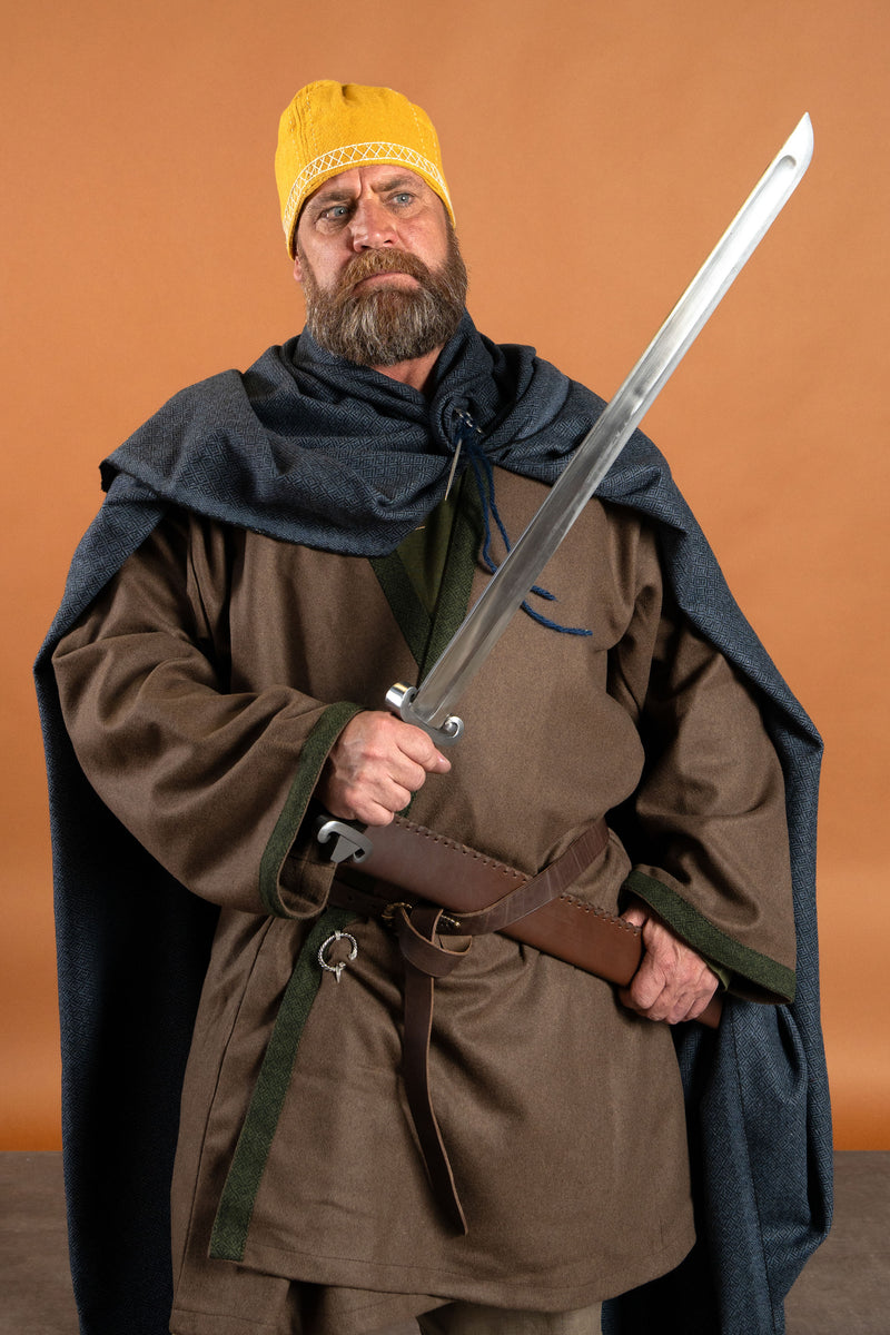 Viking sword Petersen type G, semi-sharp