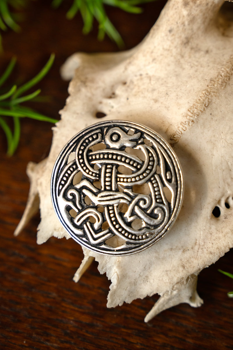 Fibule disque viking style Jelling, bronze argenté 