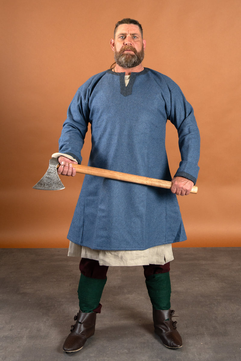 Vikingbijl, handgesmeed staal, type M, semi-scherp