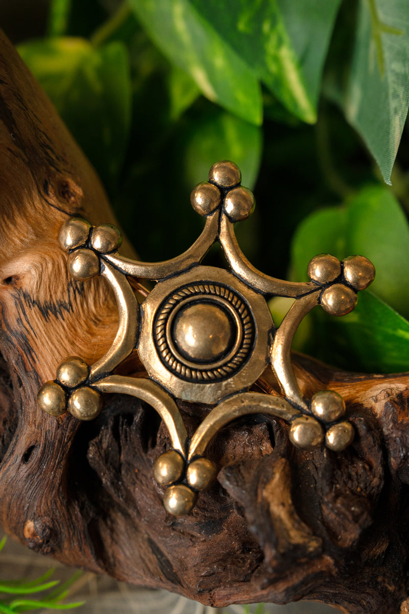 Broche Uta de Naumburg, bronce 