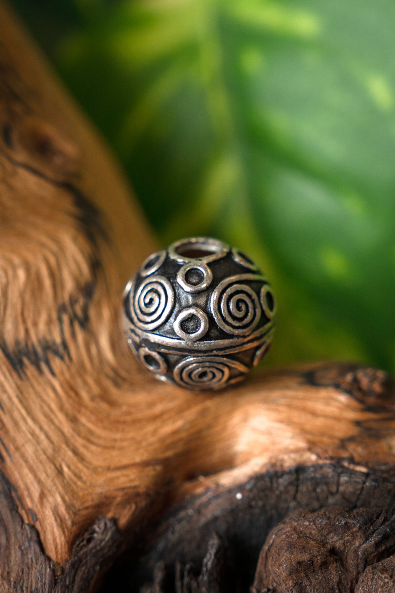 Vikkelbaard perle birka, sølvbelagt bronze