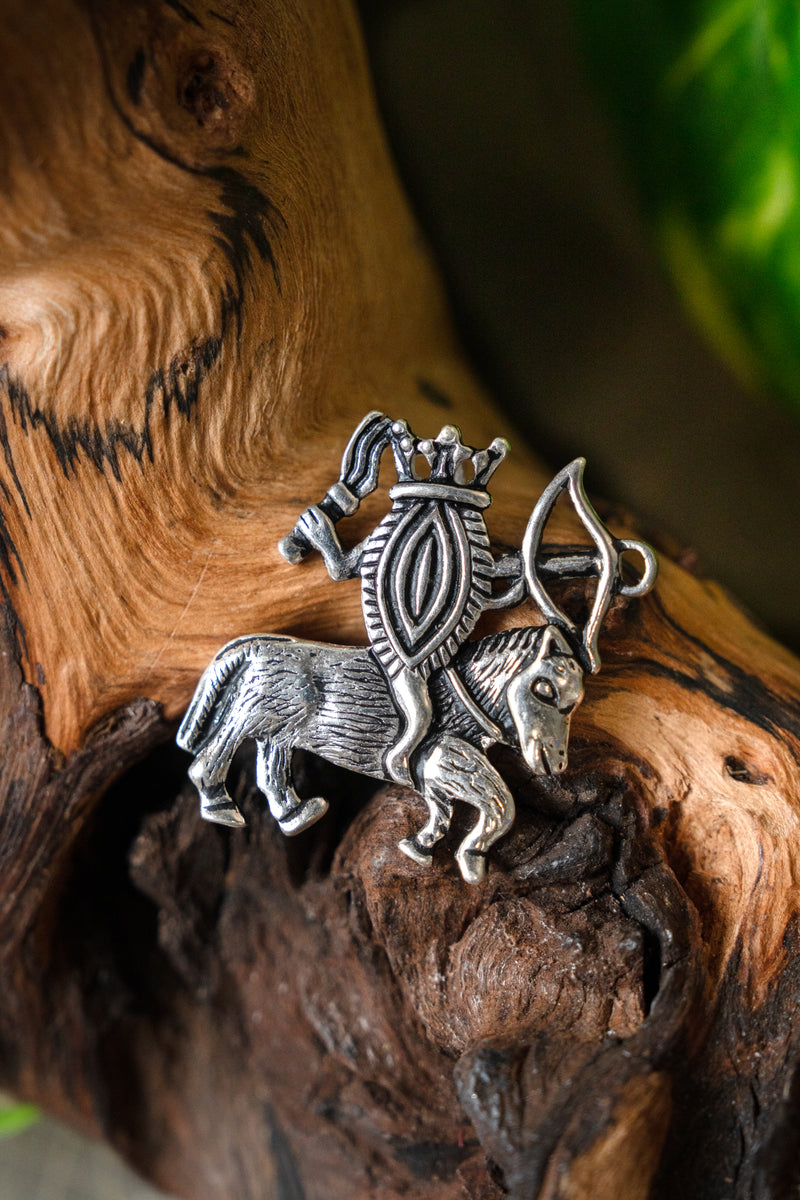 Pilgrimsbadge vulva na koniu