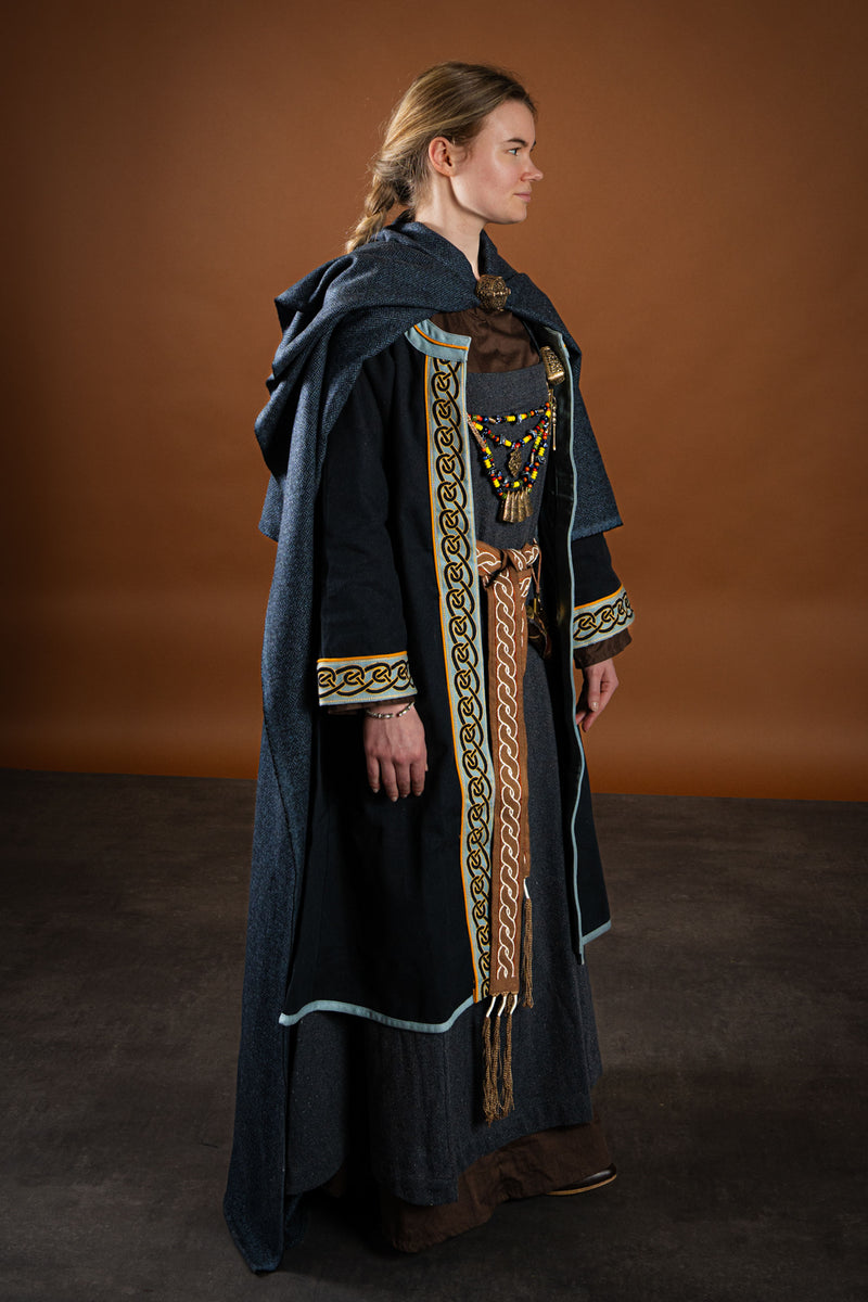 Geborduurde Viking kaftan, blauw