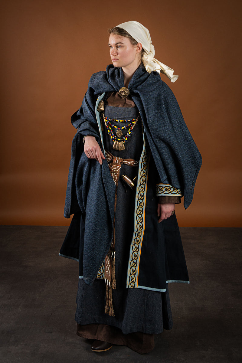 Geborduurde Viking kaftan, blauw