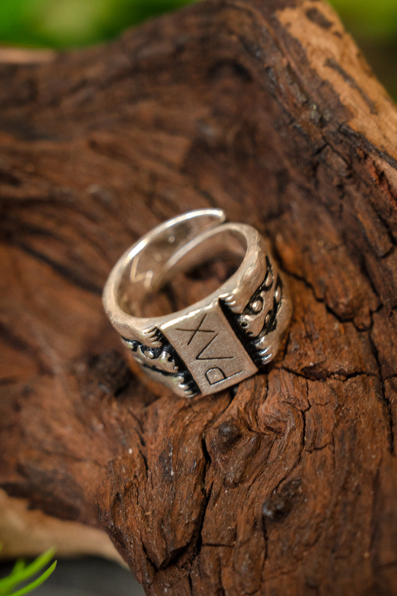 Anillo medieval Paz, bronce plateado 