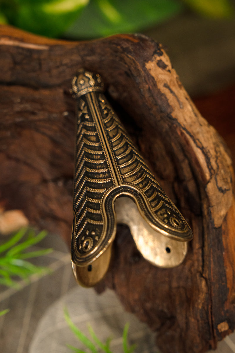 Birka hat tip bronze