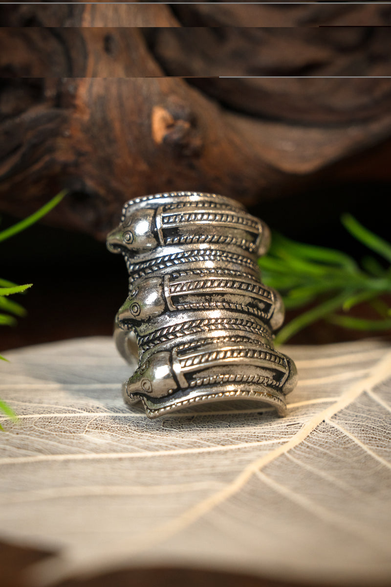 Anillo de la Edad del Hierro Germánica Segerstad, bronce plateado 