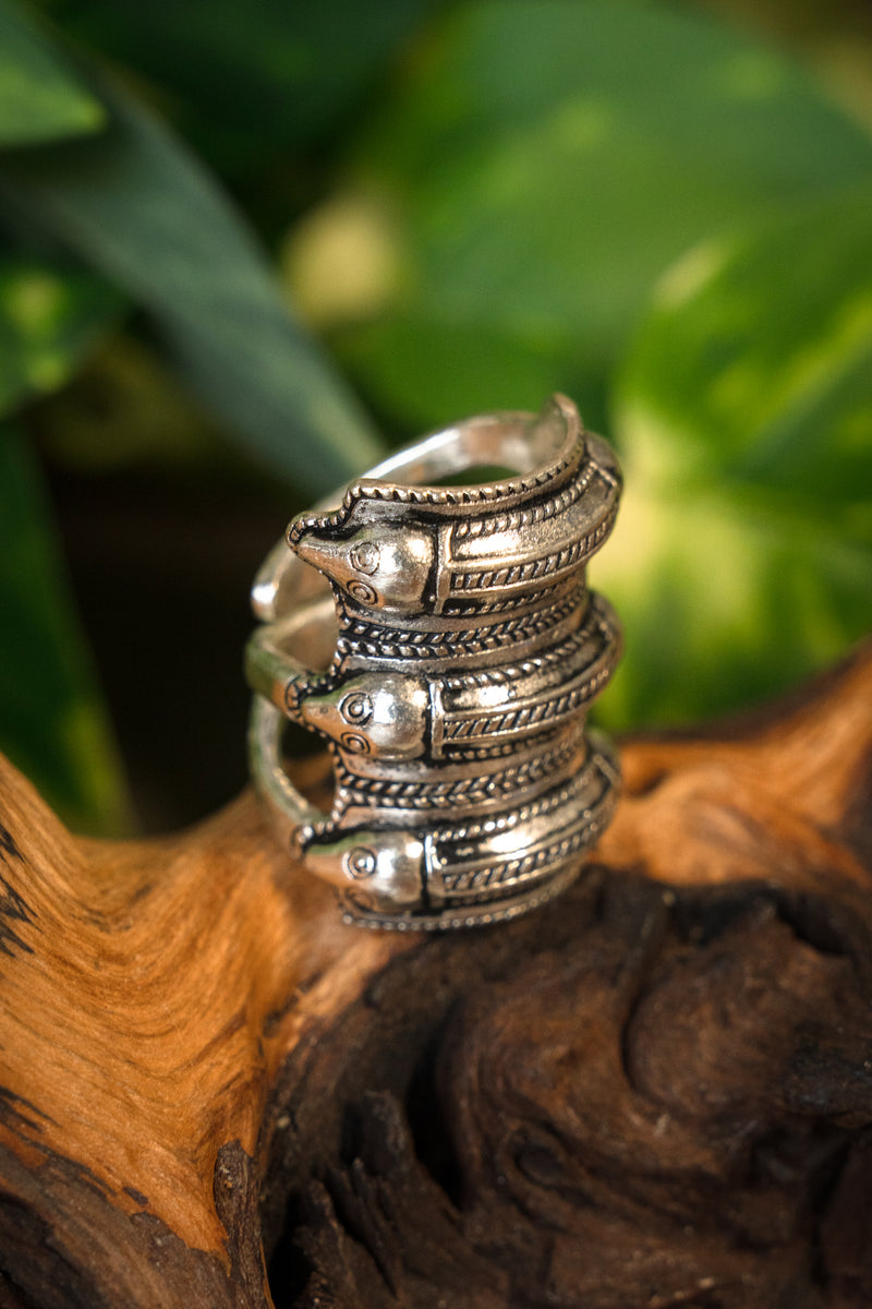 Anillo de la Edad del Hierro Germánica Segerstad, bronce plateado 