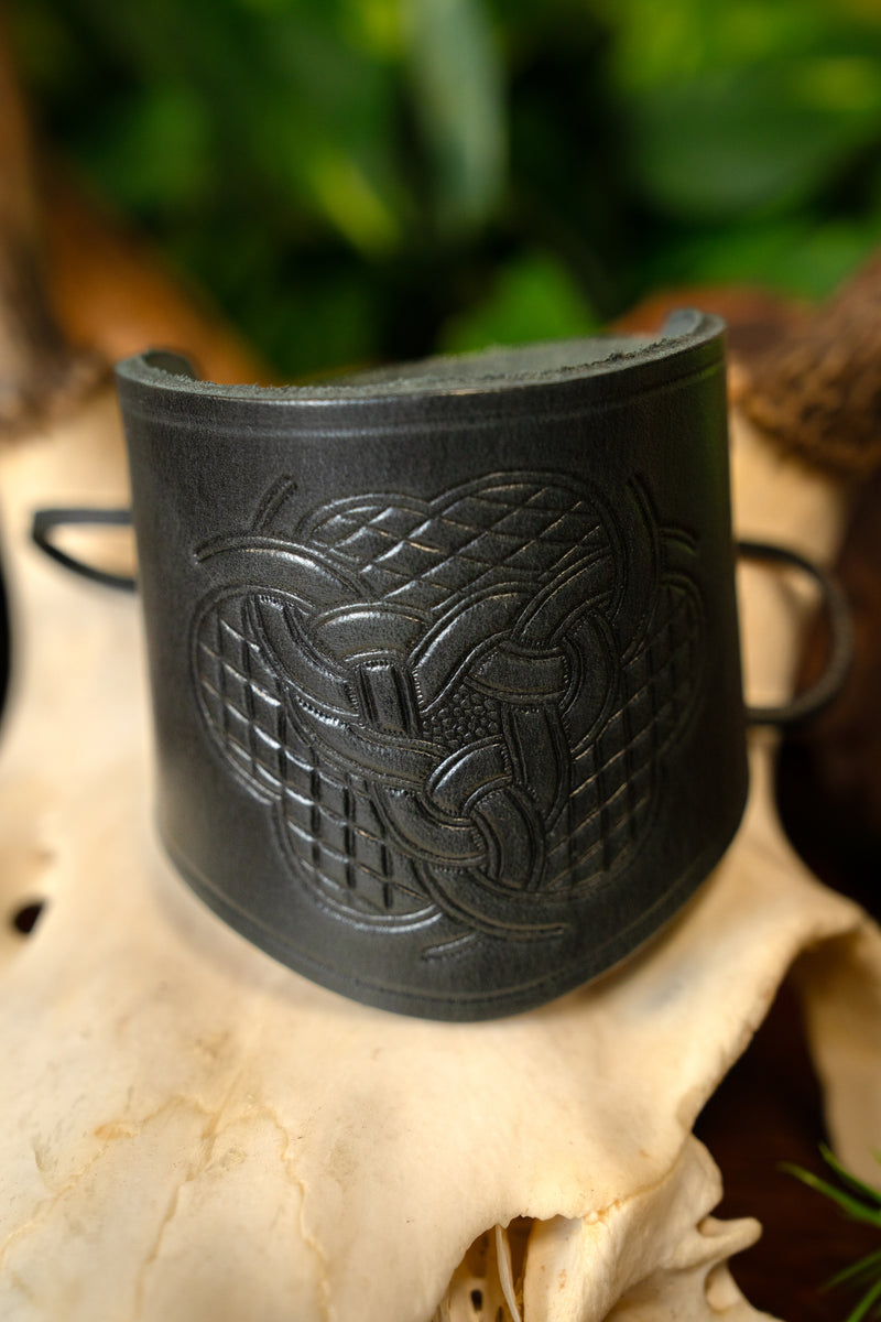 Leren armband met Keltisch motief, klein, zwart