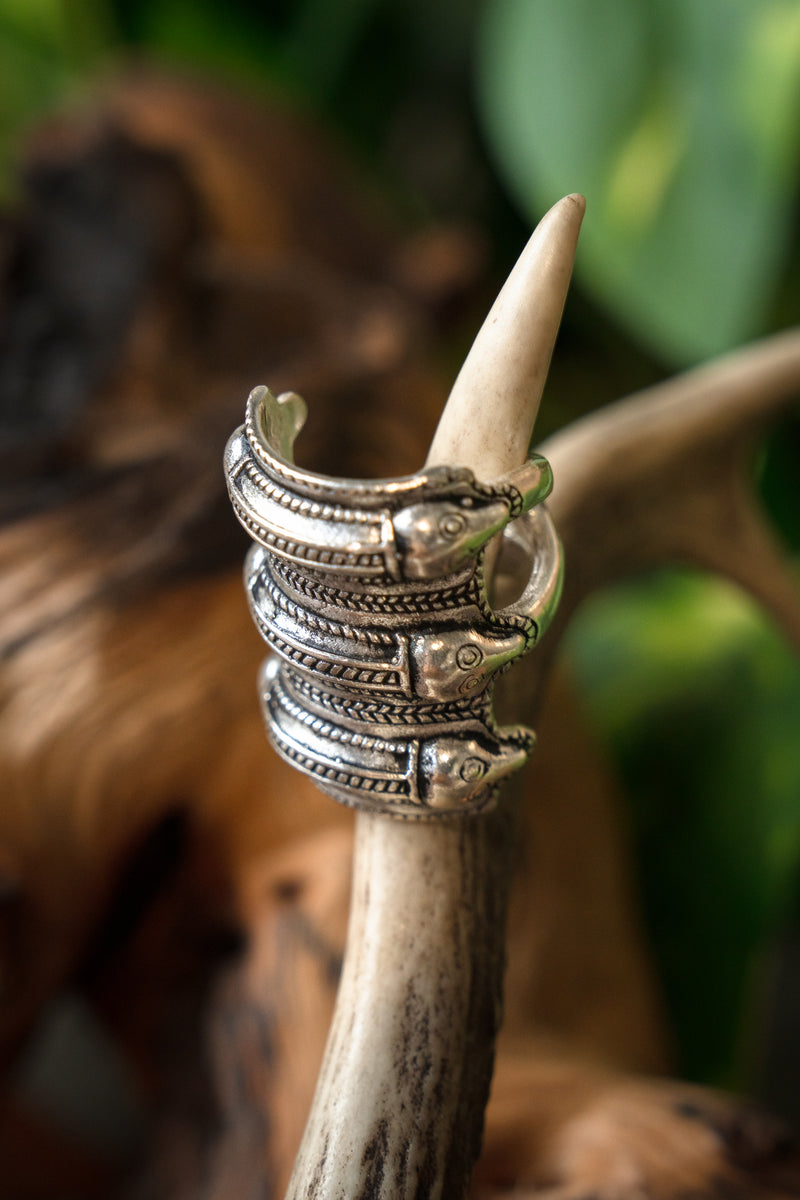 Anillo de la Edad del Hierro Germánica Segerstad, bronce plateado 