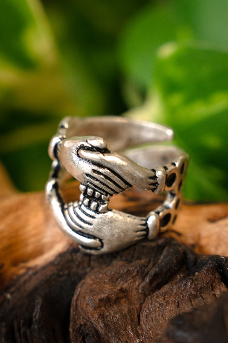 Middeleeuwse verlovingsring, verzilverd brons