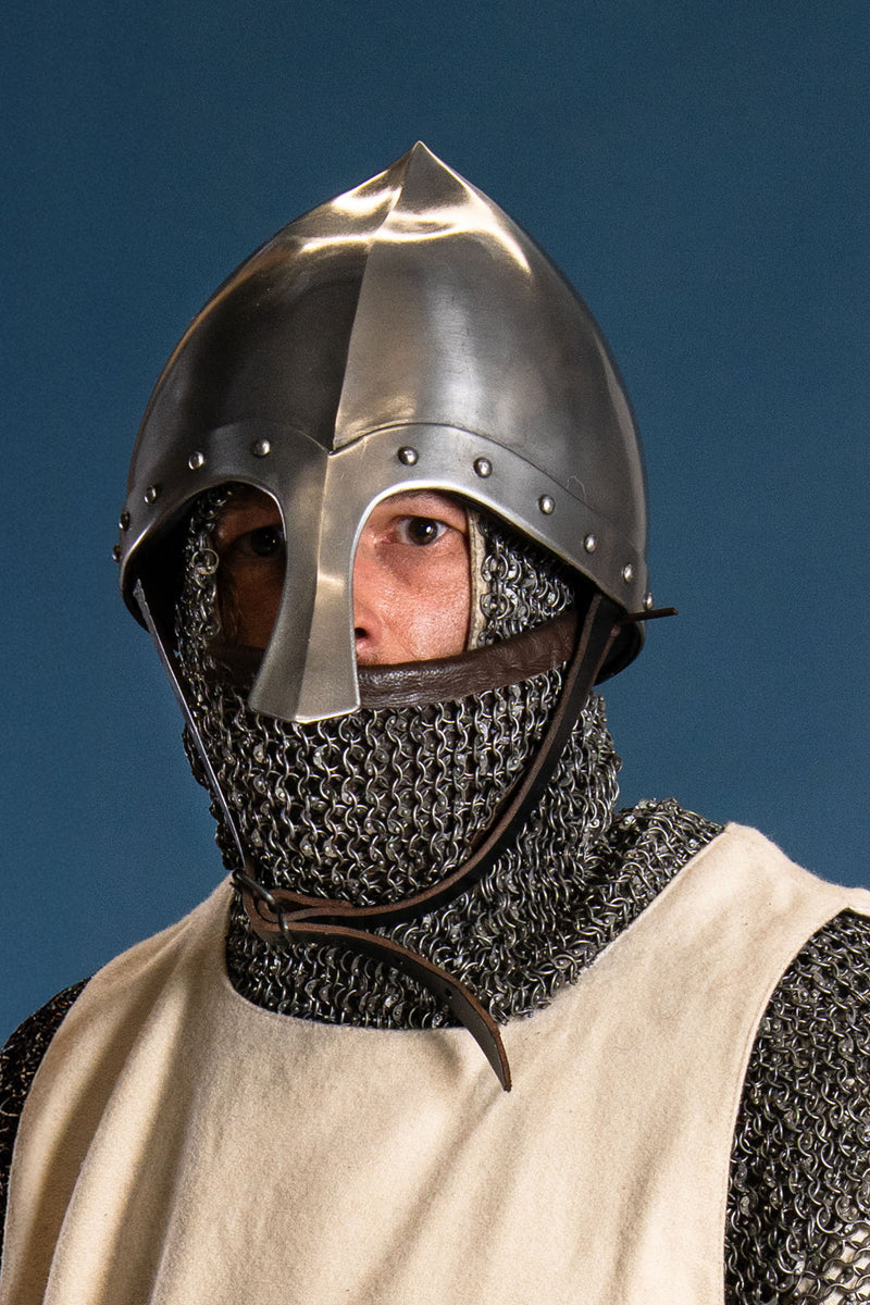 Maliën coif met driehoekige ventail, ronde ringen - ronde klinknagels, 8 mm