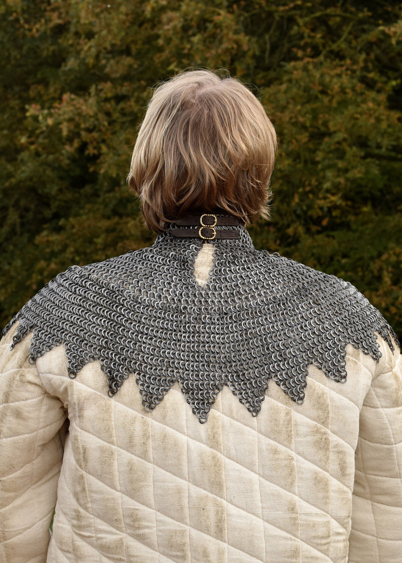 Bisschopsmantel maliënkraag platte ringen wigvormige klinknagels, 8 mm