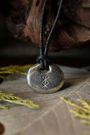 Runen amulet bescherming, tin