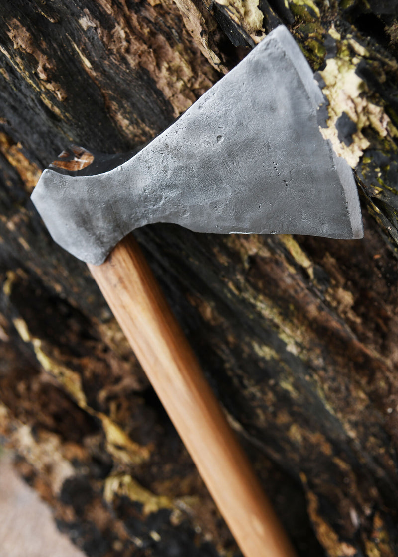 Vikingbijl, handgesmeed staal, type F, semi-scherp