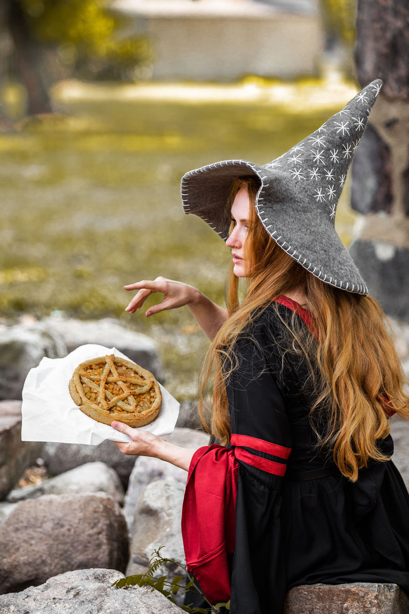 Heksenhoed met sterren, grijs, wolvilt