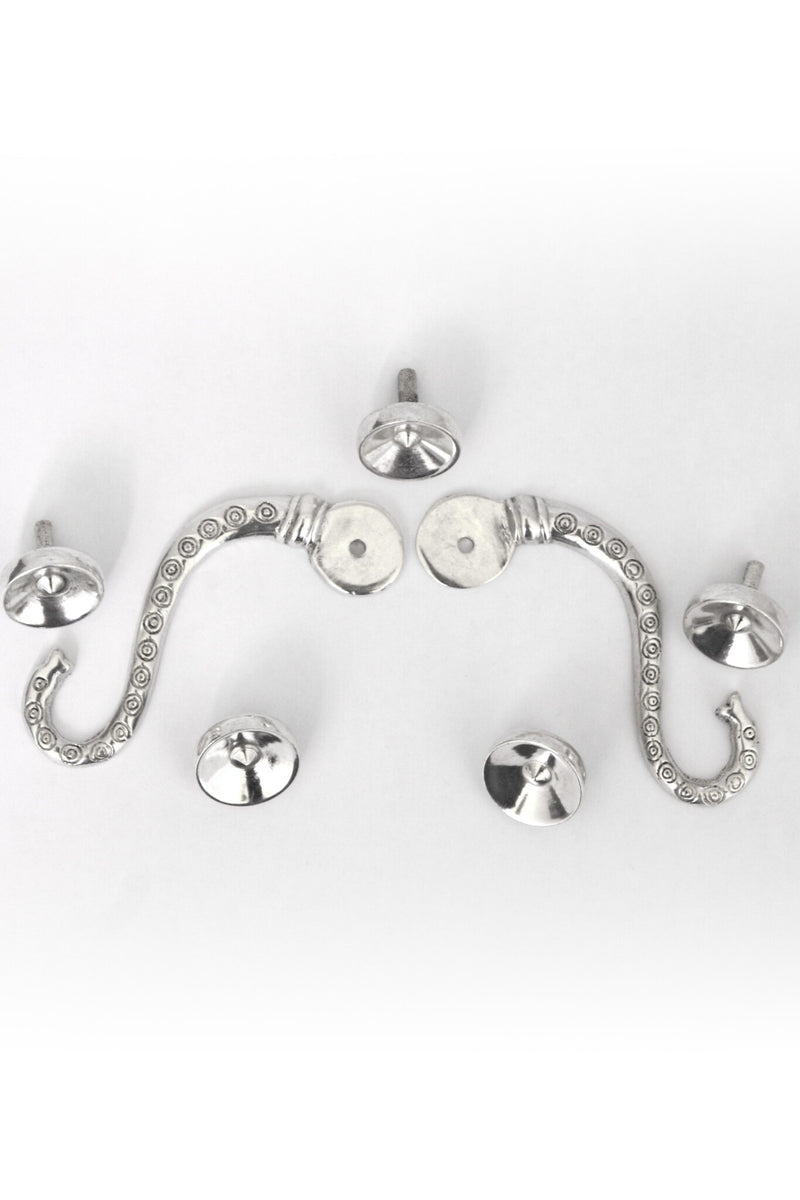 Haakjes voor Lorica hamata Chassenard