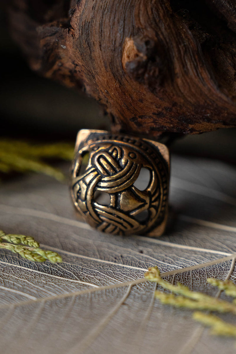 Birka garniture de ceinture tombe 15 