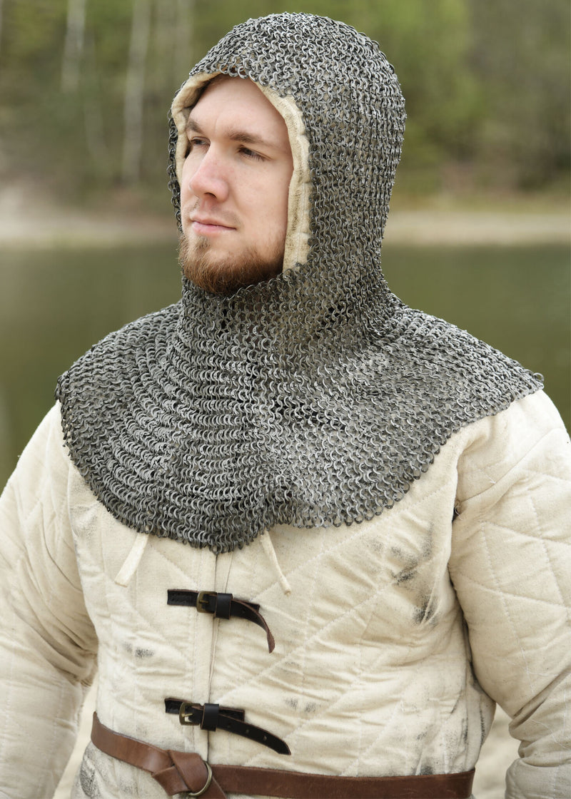 Cuffia di maglia con scollo quadrato, anelli piatti - rivetti rotondi, 8 mm 