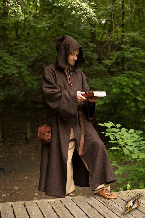 Middeleeuws gewaad Benedict, bruin