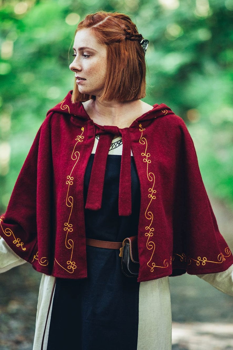 Chaperon Runa, rød, uldblanding 