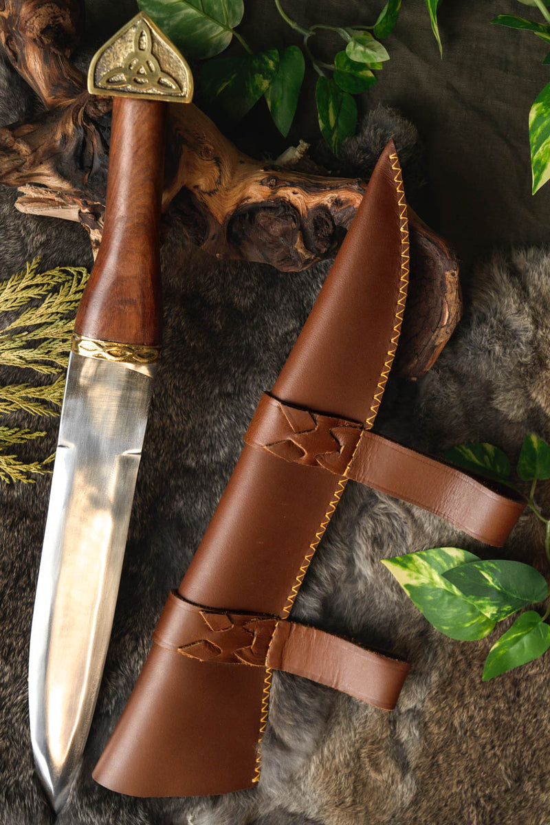 Triquetrasax met houten handvat, semi-scherp