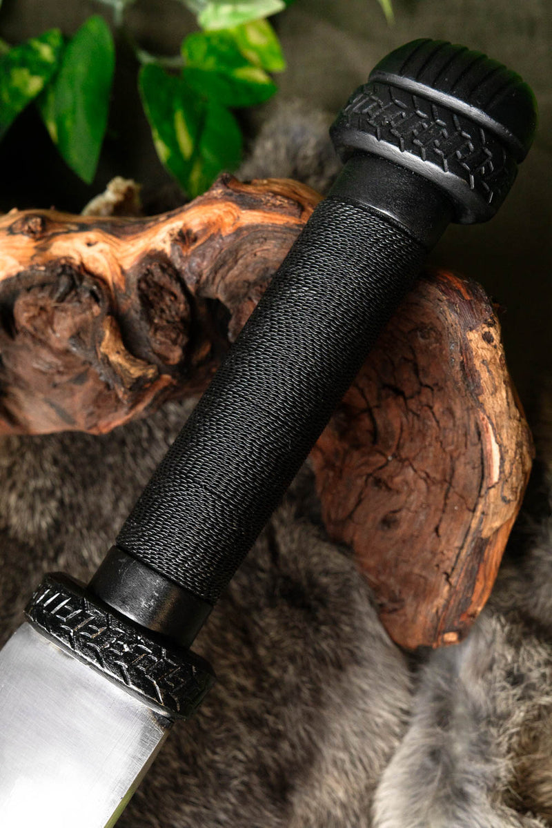 Donkere Vikingsax met staaldraad grip, semi-scherp