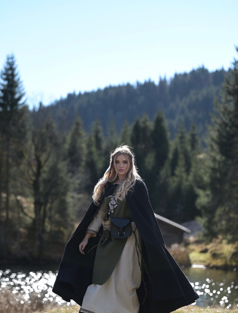 Medeltida dölja Karen svart, ullblandning 