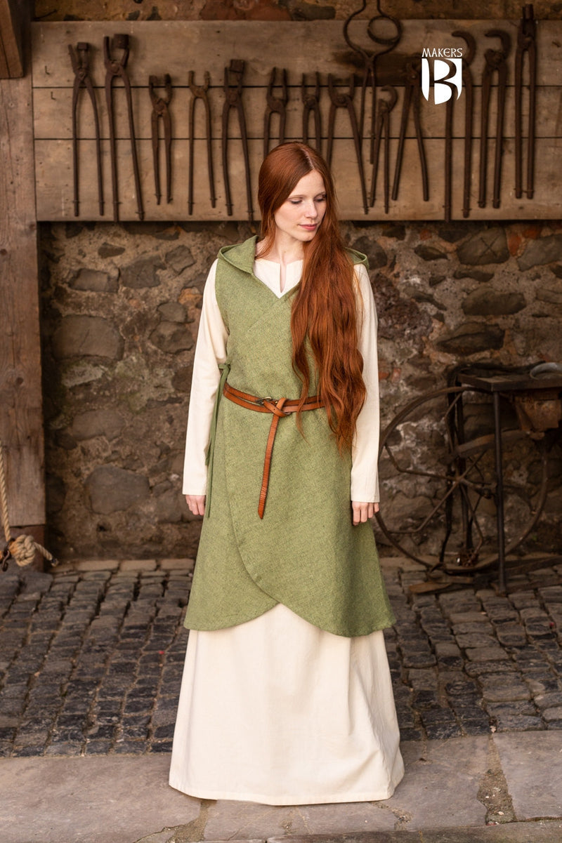 Suknia wierzchnia Runa, lipowa zieleń 