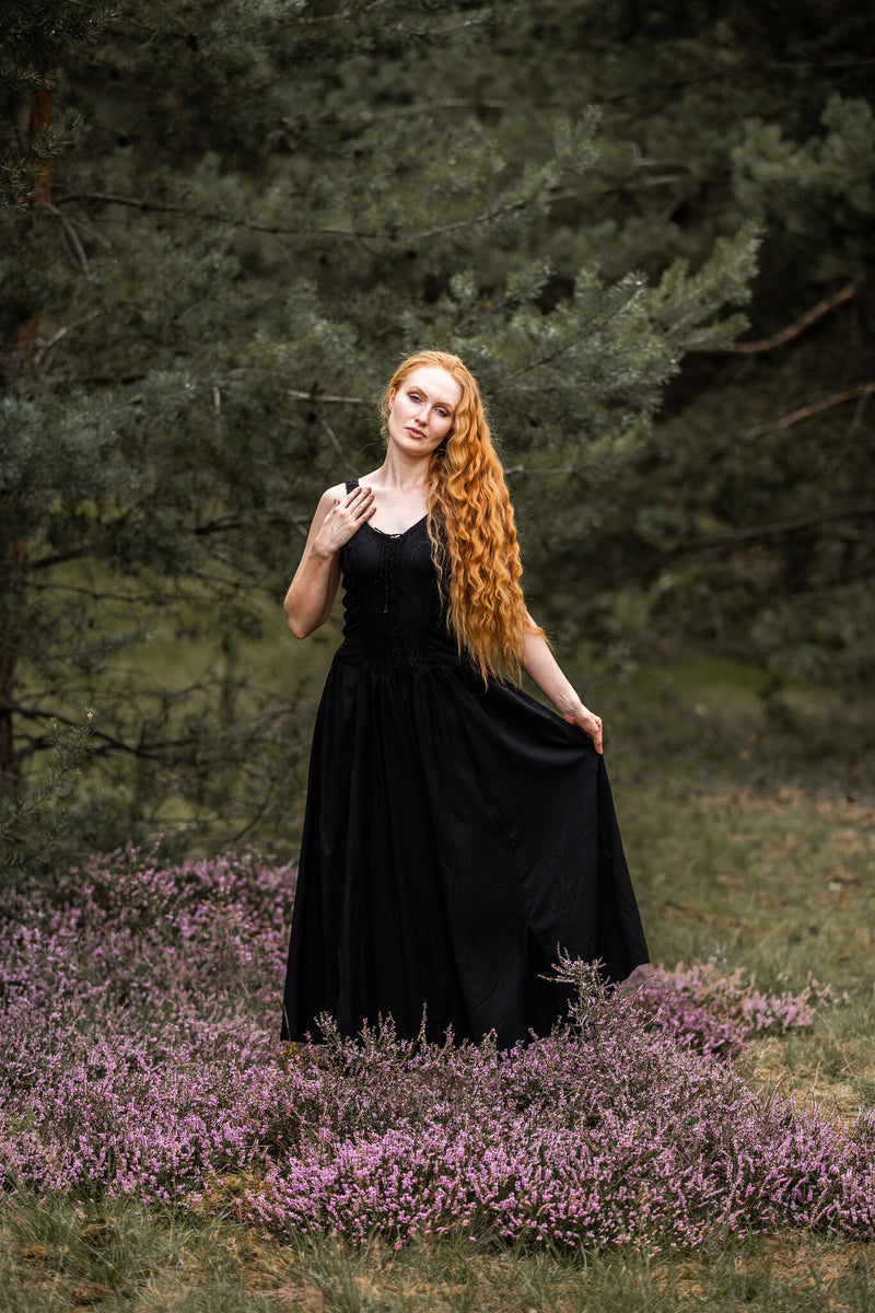 Ubierz Aibell, czarny