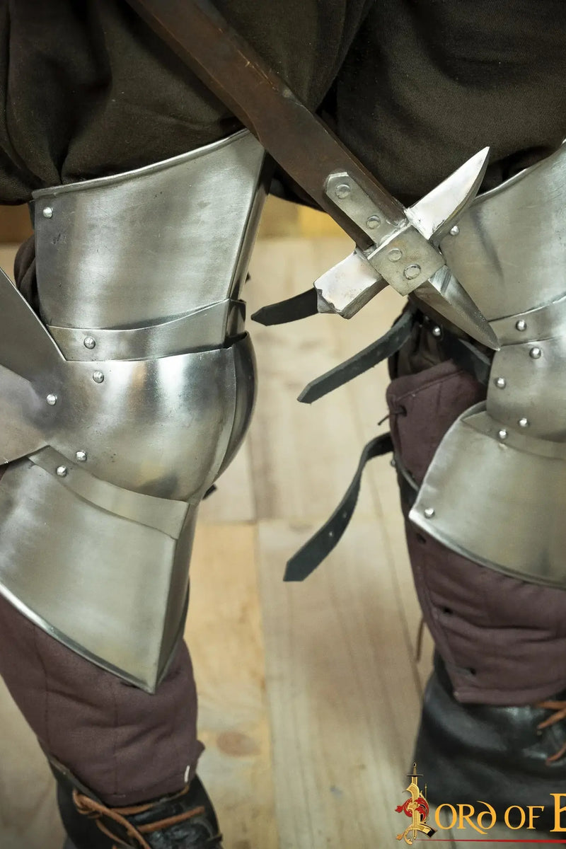 15e eeuwse poleyns, beenstukken met rondels, 1.6 mm