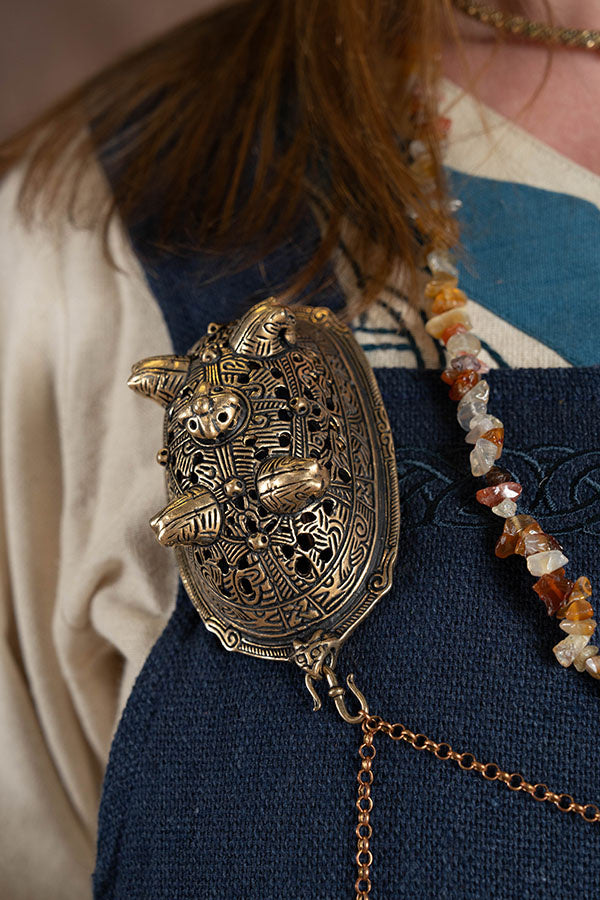 Viking sköldpaddsbrosch Birka, grav 860, brons, pris per styck 