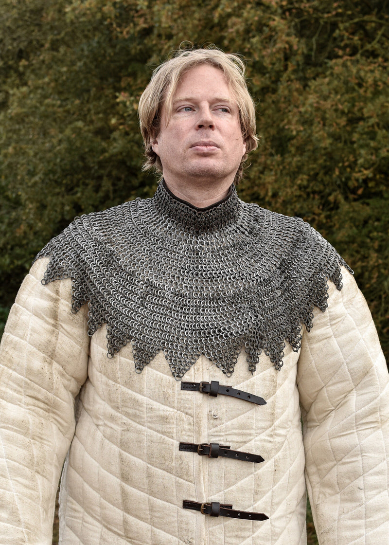 Bisschopsmantel maliënkraag platte ringen ronde klinknagels, 8 mm