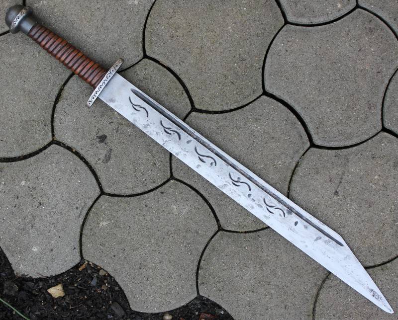 Lange Sax Ingvar, semi-scharf 