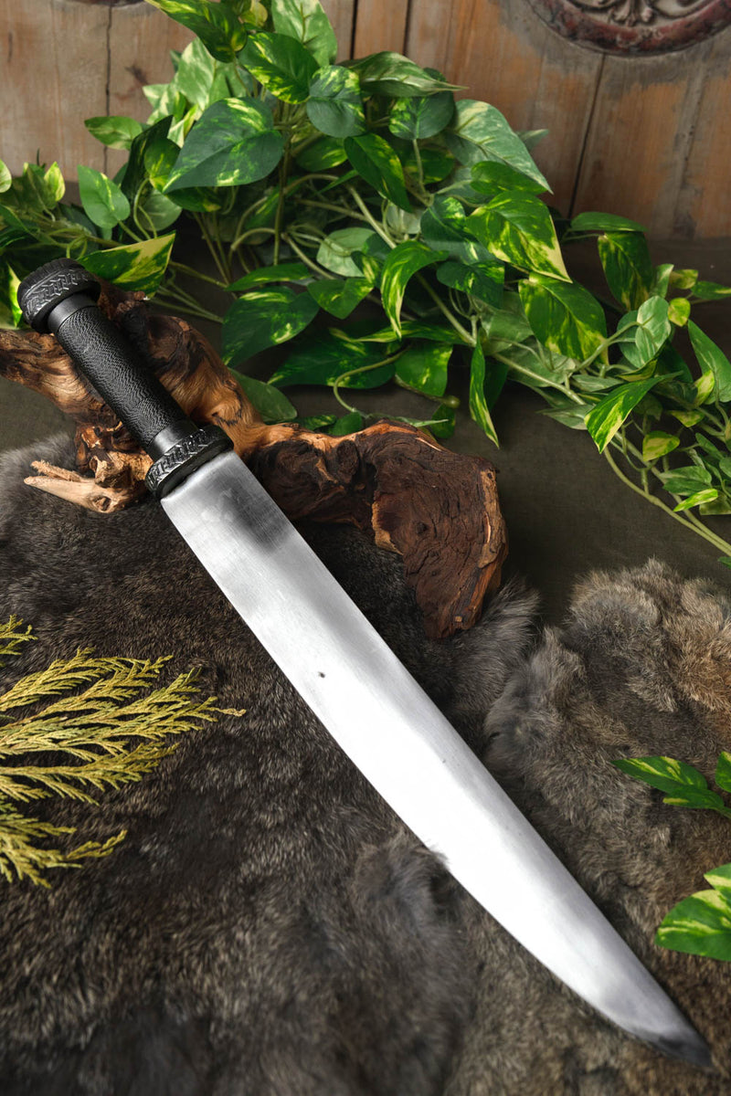 Donkere Vikingsax met staaldraad grip, semi-scherp