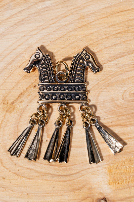 Viking paardenhanger, brons
