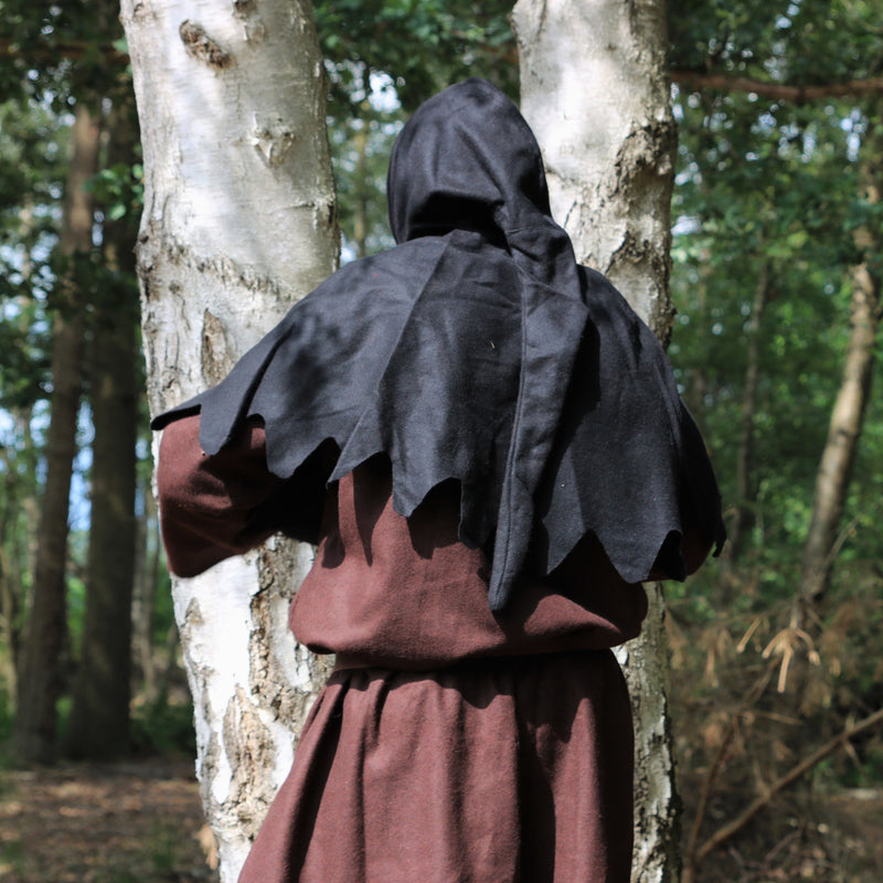 Woollen chaperon, black