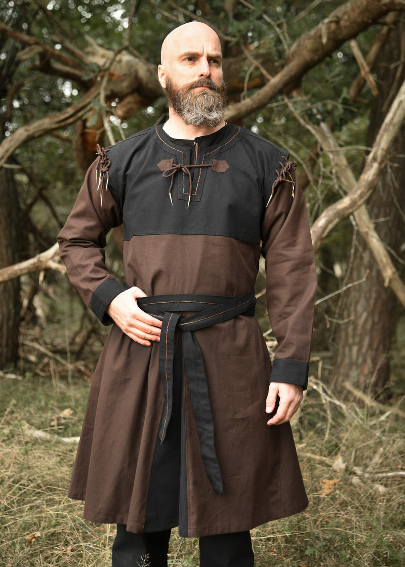 Skjoldehamm tuniek, bruin-zwart