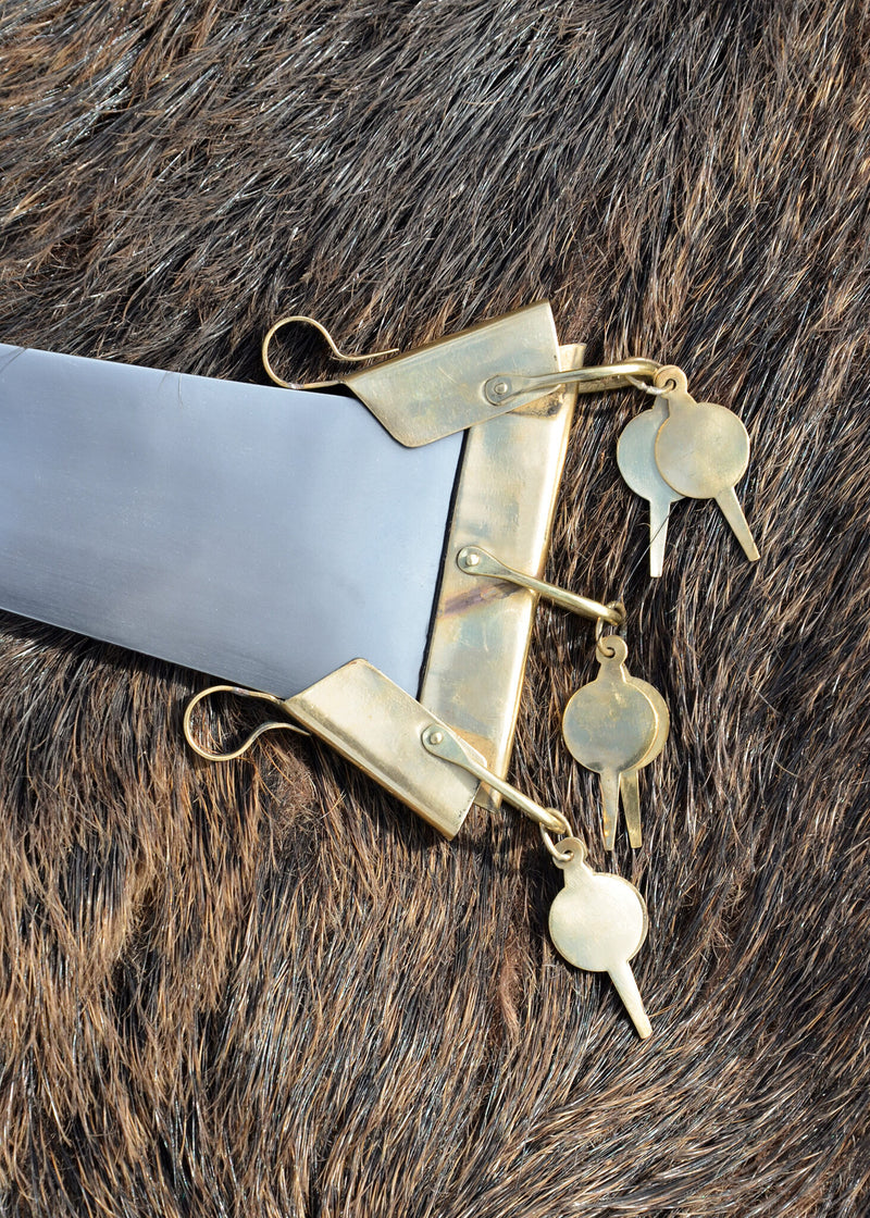 Romersk dolabra, halvskarpt 